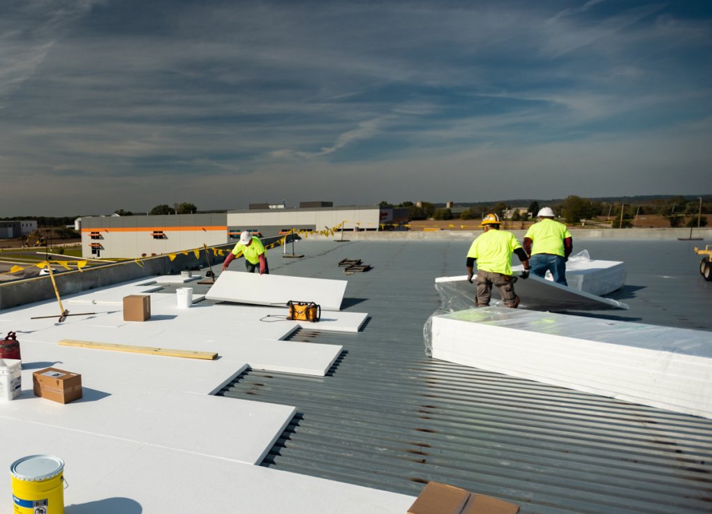 commercial-industrial-roofing-men-working.jpg